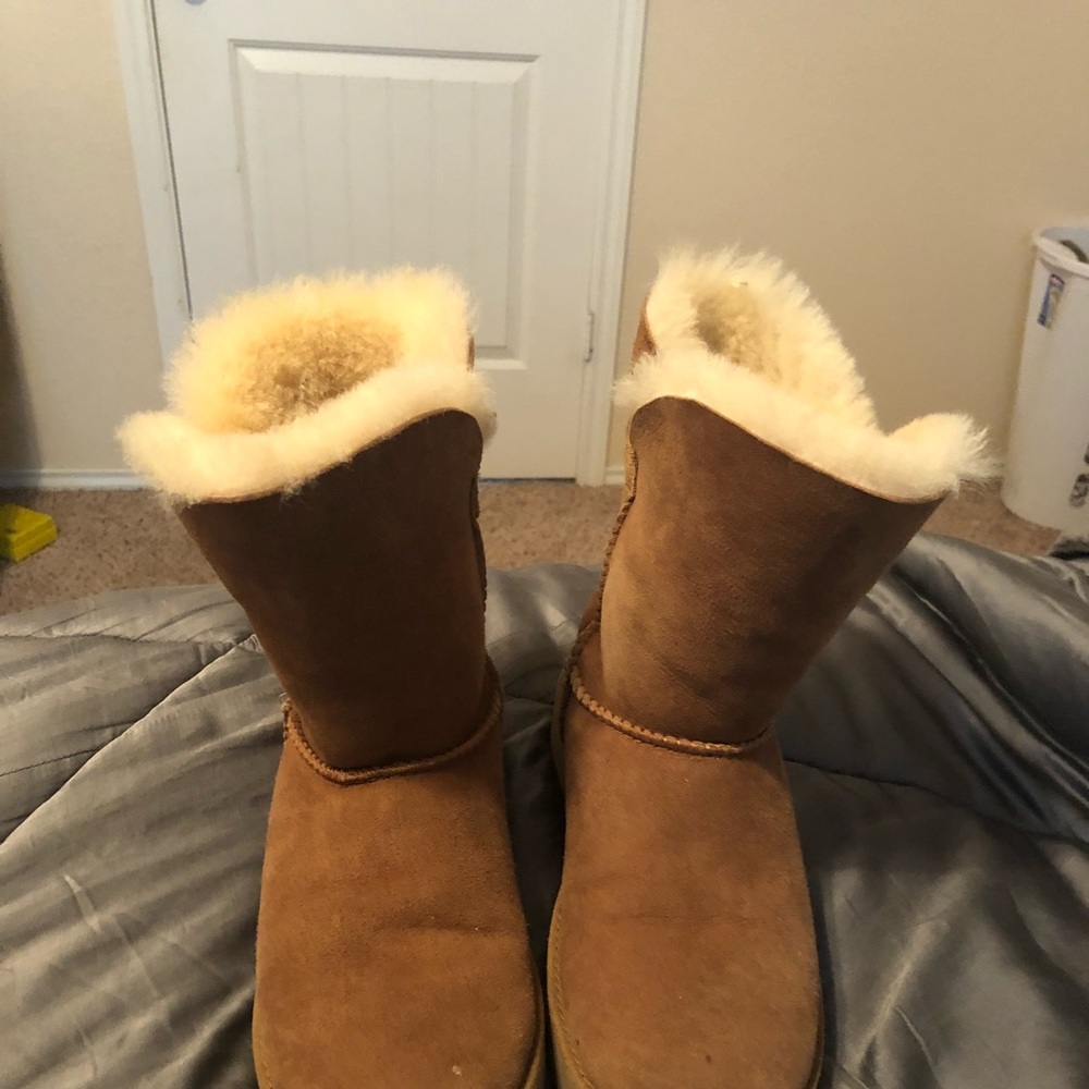 Ugg boots - Picture 2 of 7